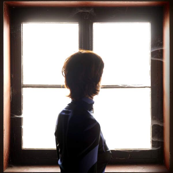 Maite Louisa Persfoto Albumcover Square Foto Bob Minne
